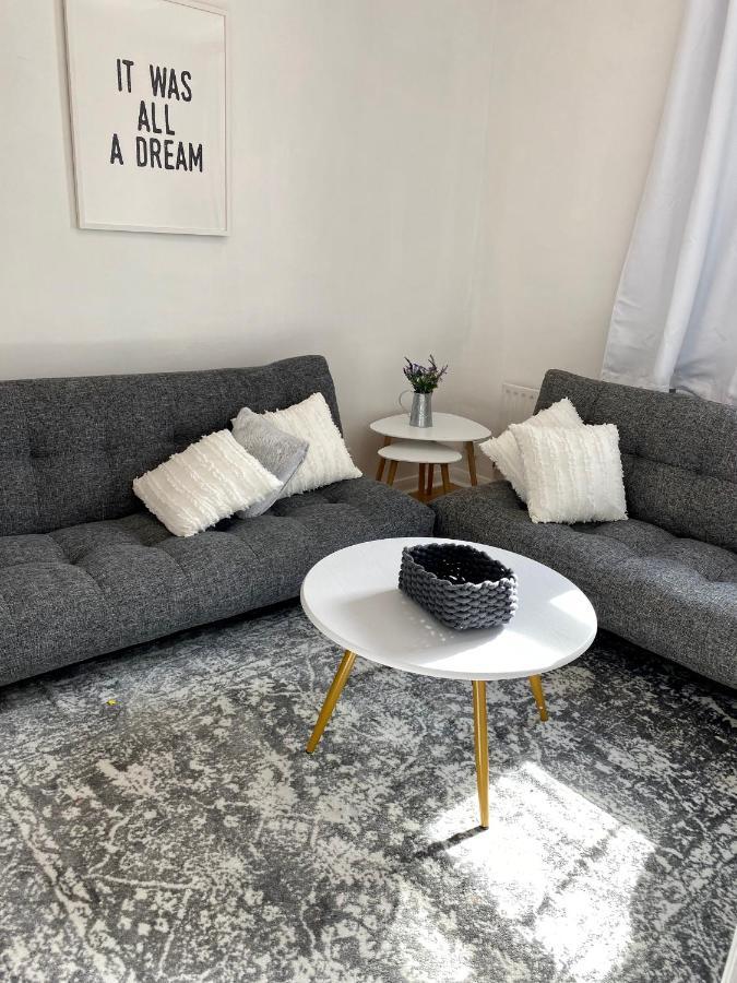 Beautiful 2 Bedroom Flat In Camden