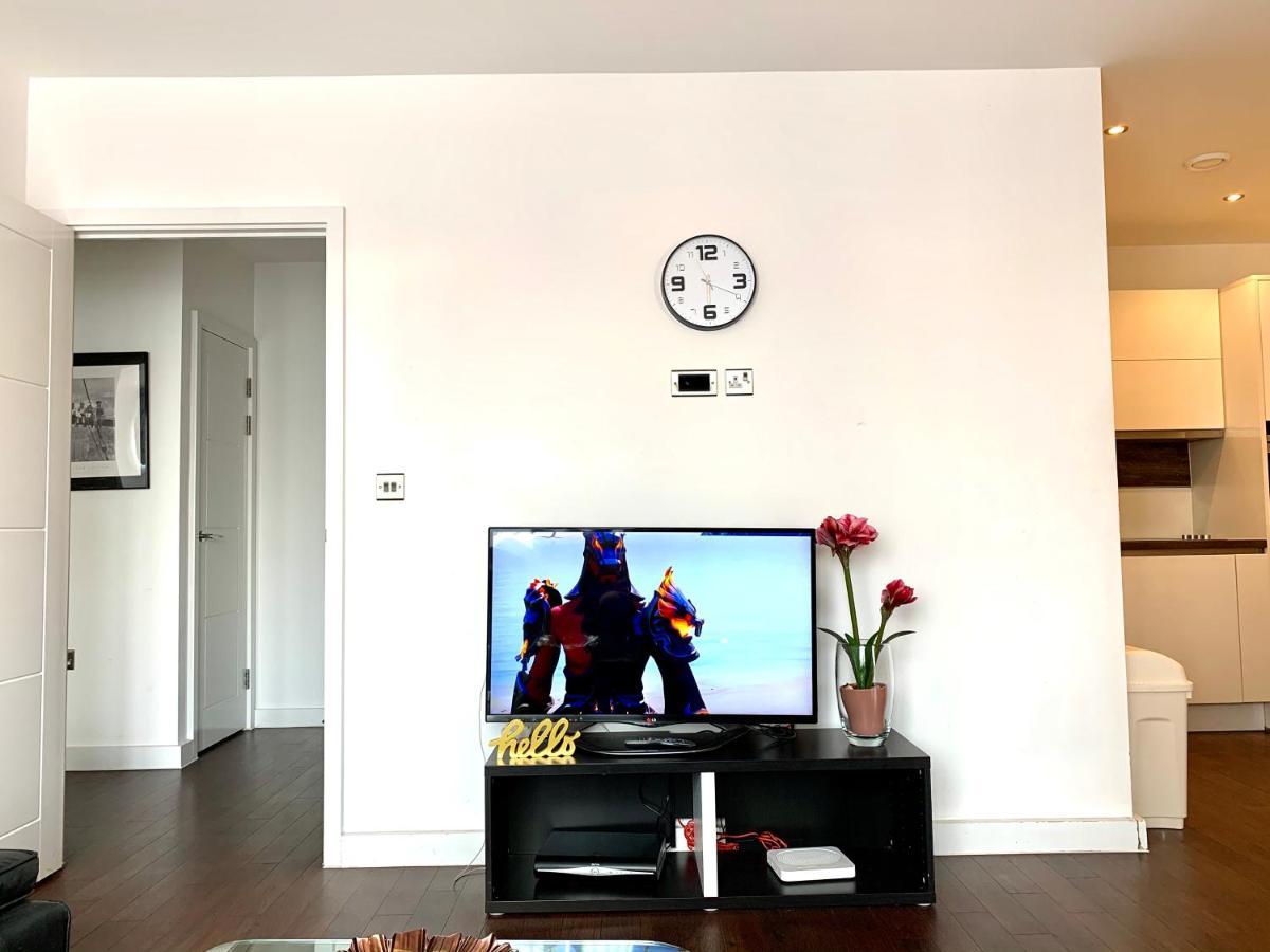 2-bedrooms Apartment, Lounge, Balcony Leilighet London