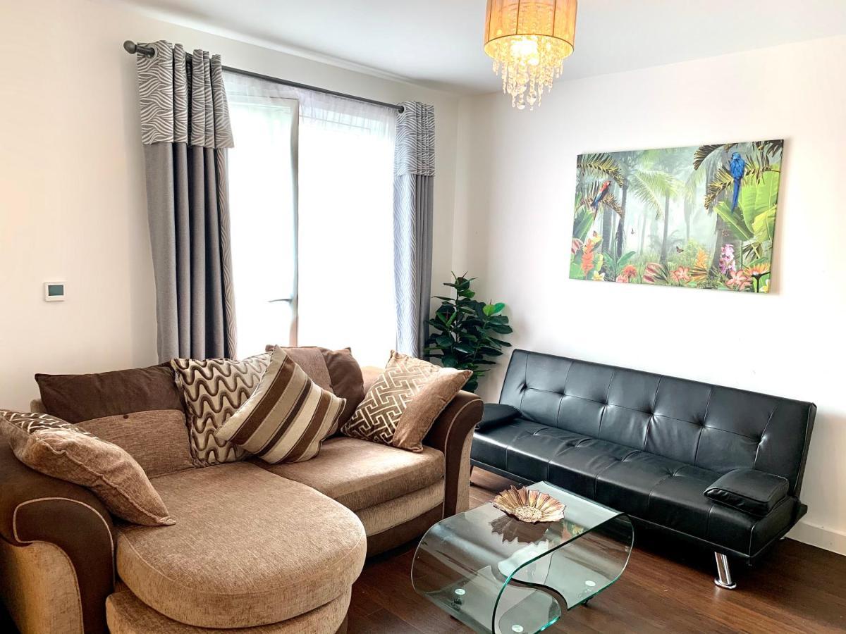 2-bedrooms Apartment, Lounge, Balcony Leilighet