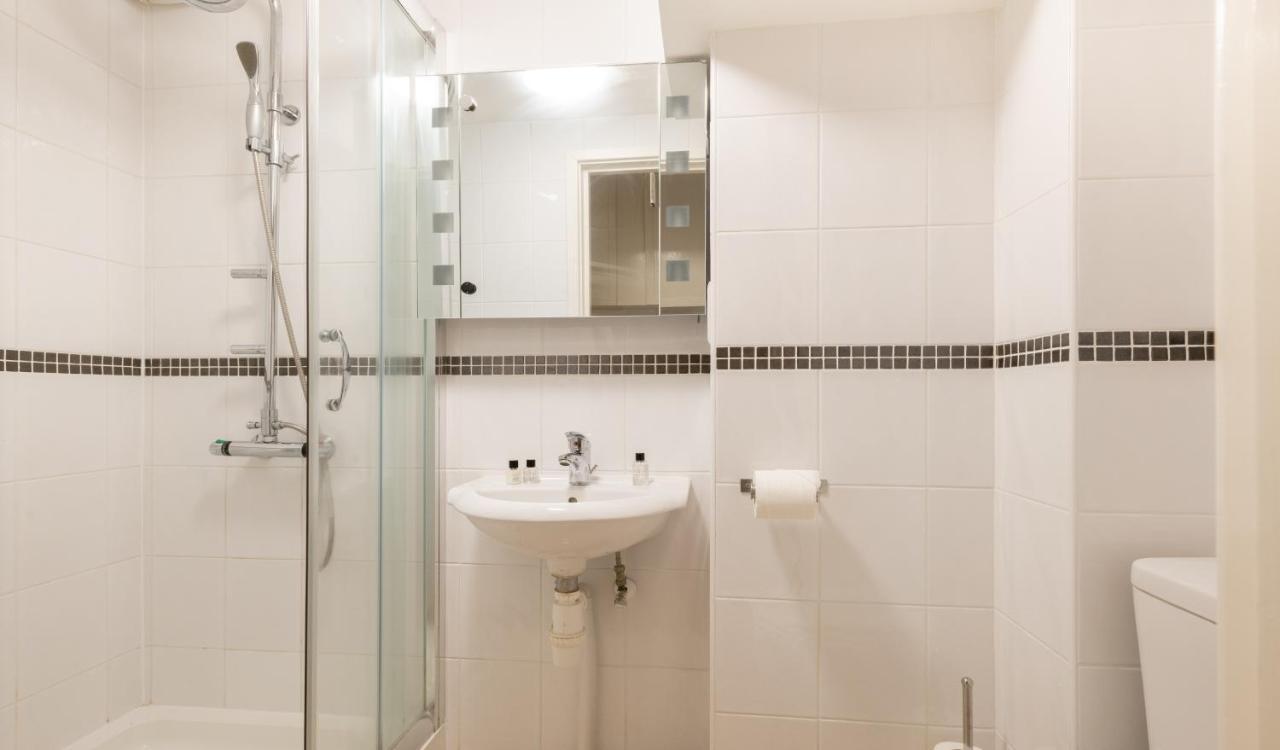 The Southwick Sanctuary - Large 6bdr With Terrace * London