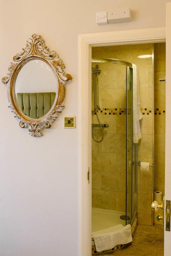 Of Wales - Townhouse London