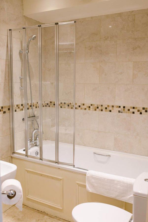 Of Wales - Townhouse Hotel
