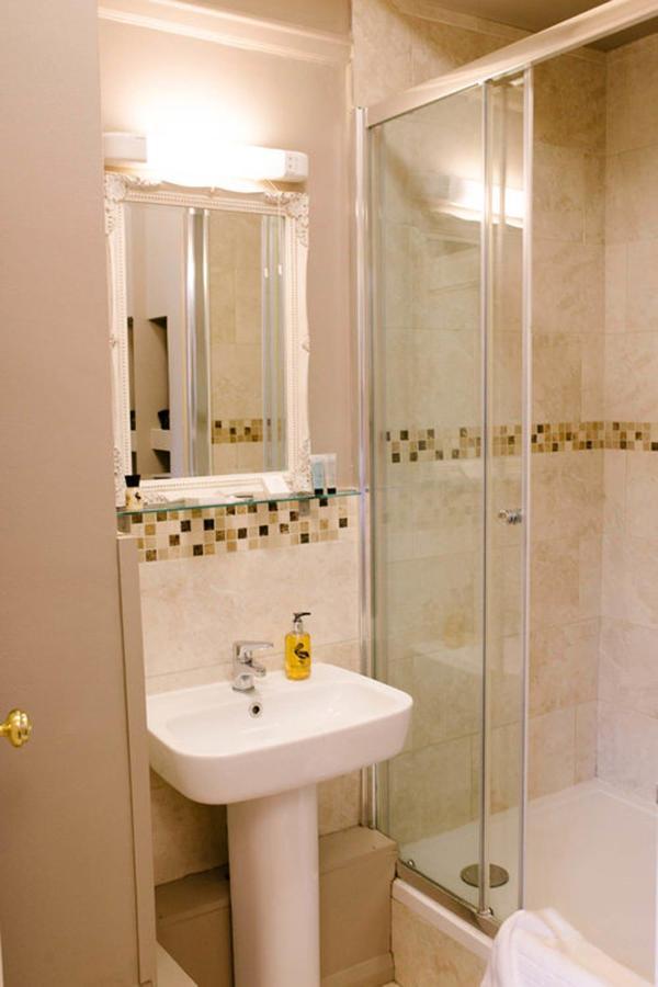 Of Wales - Townhouse London