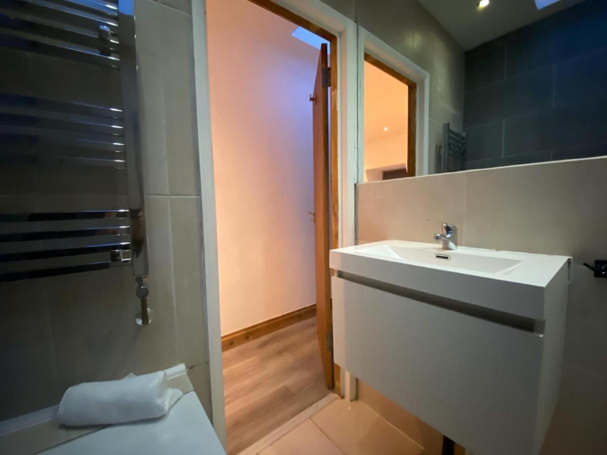 Modern Flats Harrow Road Central Apartment