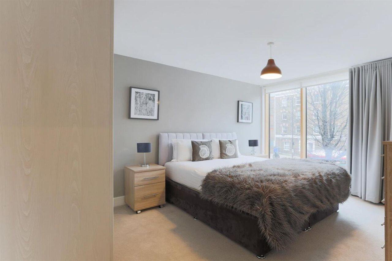 Lambeth North One
