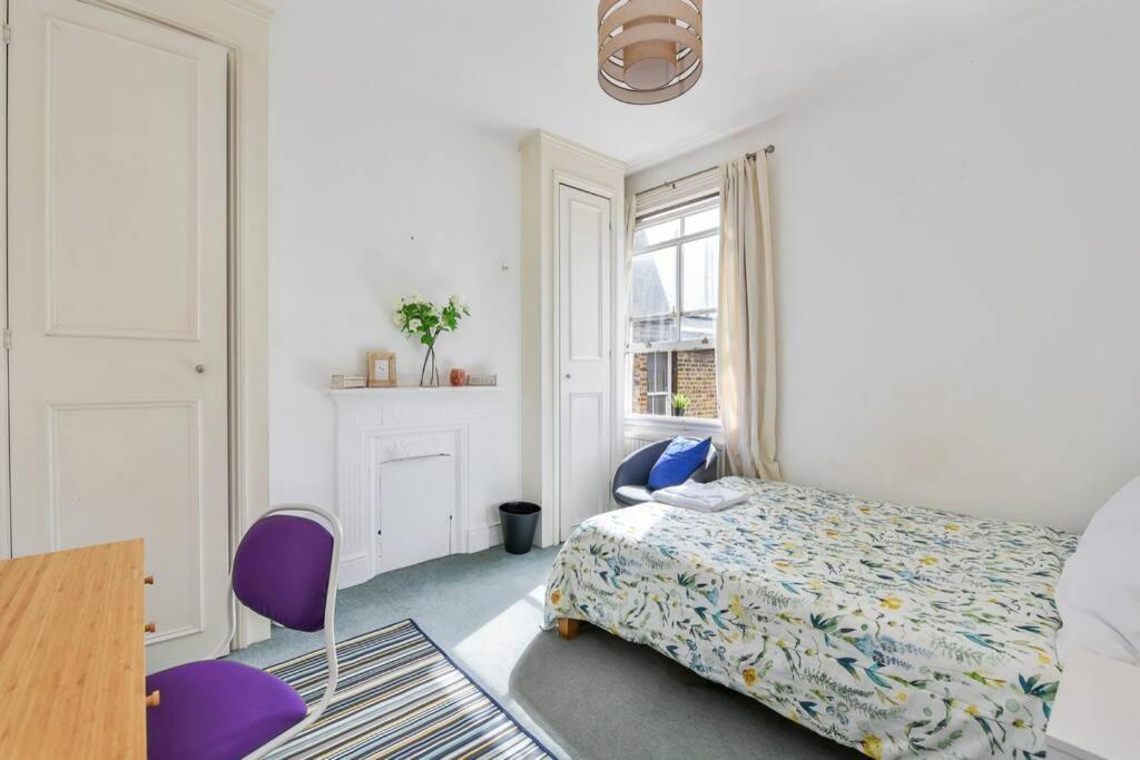 Appartement Groves 4 Bedroom, Shepherds Bush Londen
