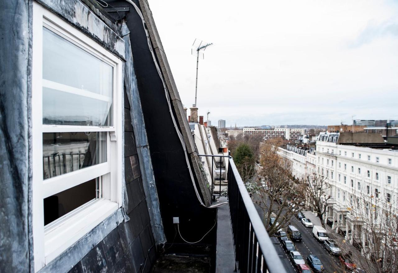 Unique 2bed/2bath - Top Floor - Private Balcony Leilighet