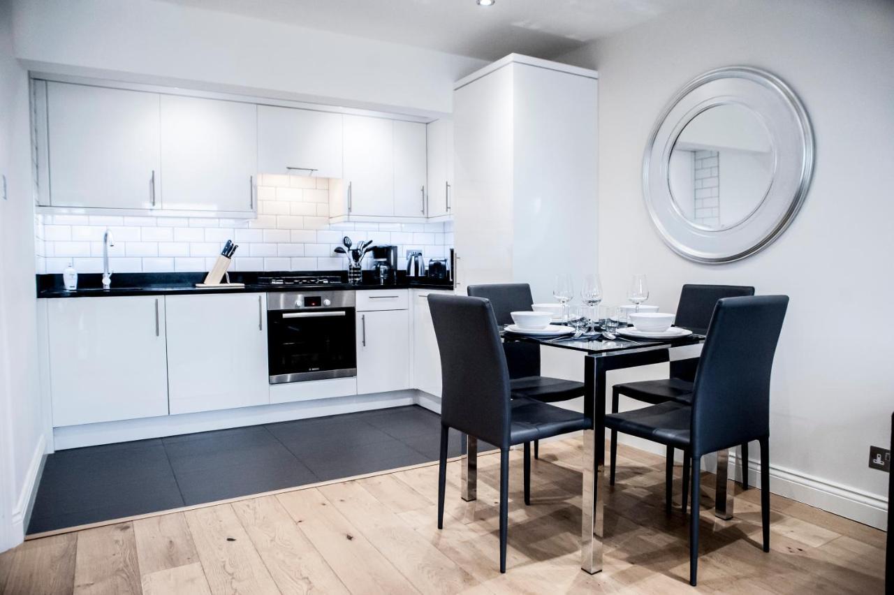 Unique 2bed/2bath - Top Floor - Private Balcony Leilighet