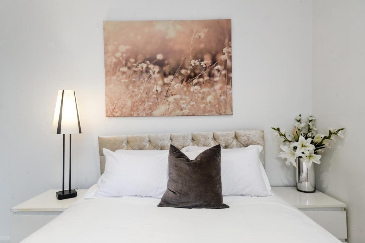 Grange 2 Bed Modern By Tower Bridge Bridge Apartment London