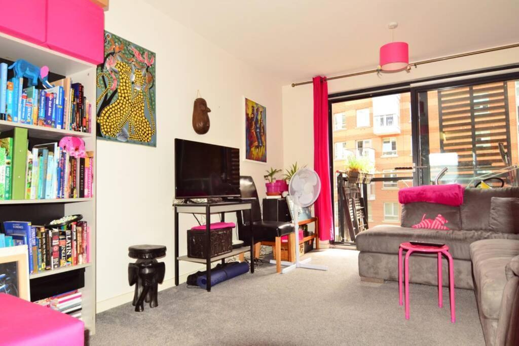 Apartment Modern 1 Bed Flat, *