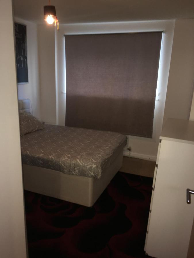 1 Bed Near Canary Wharf Centre Leilighet London
