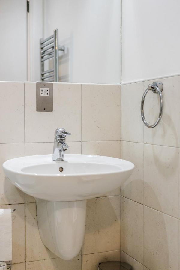 The Heart Of Covent Garden, Sleeps 4 Apartment London