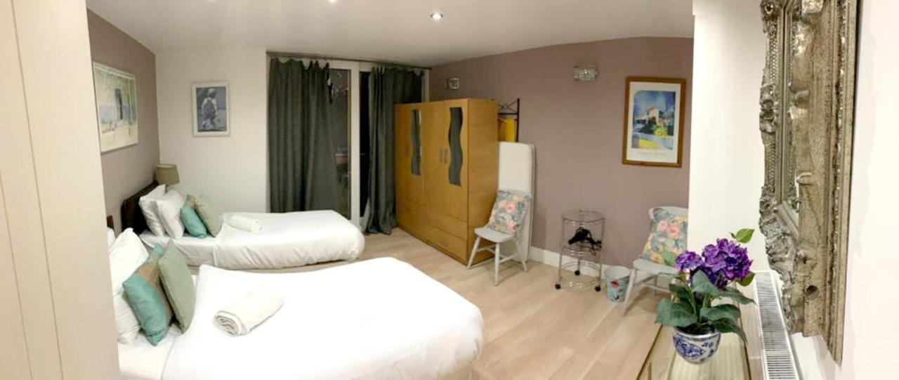 2 Bedrooms With View Balcony And Wifi At Greater Apartment *