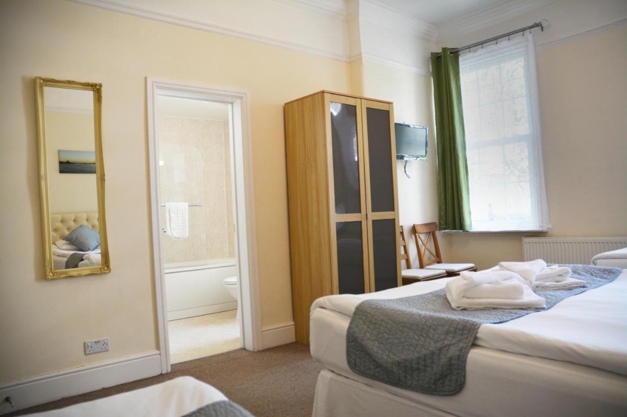 72qt Guest house London
