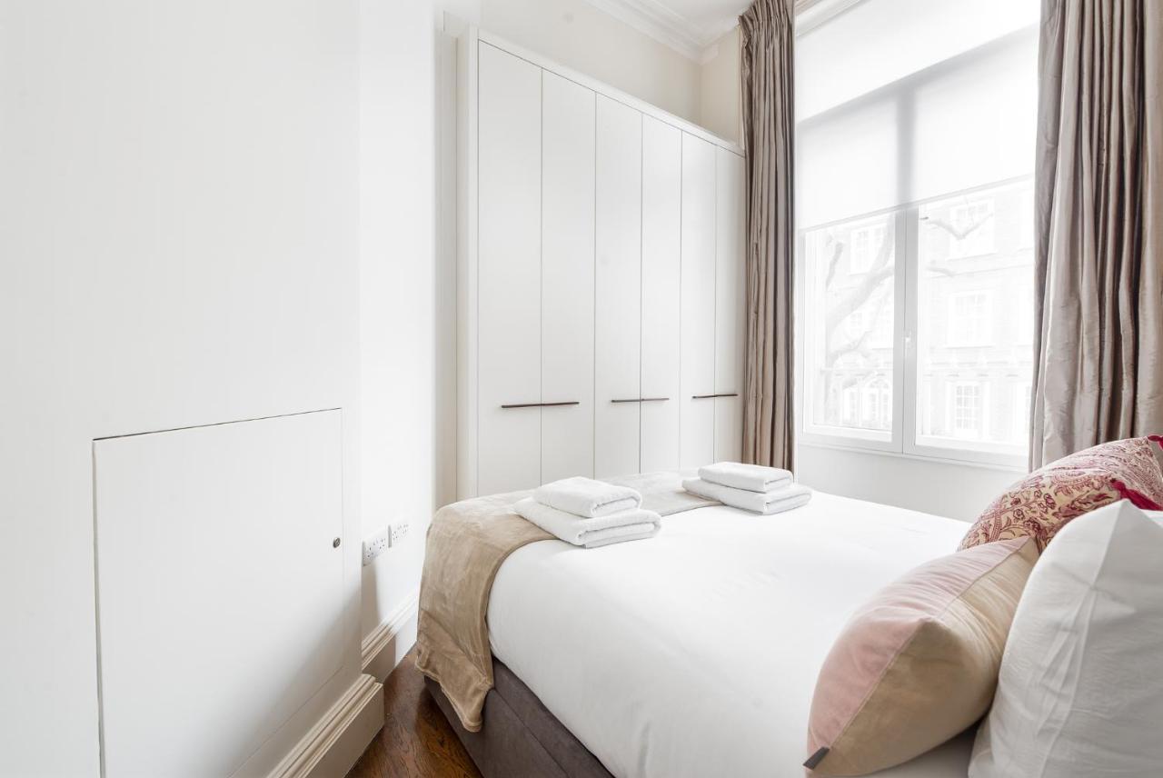 Grosvenor Gardens By Capital * London
