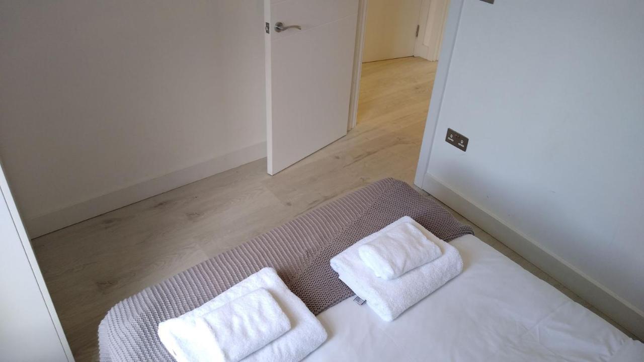 Modern 2 Bed Flat In Maida Hill Near Kensal Town In For Up To 4 People - 9mins To Tube Station Apartment *