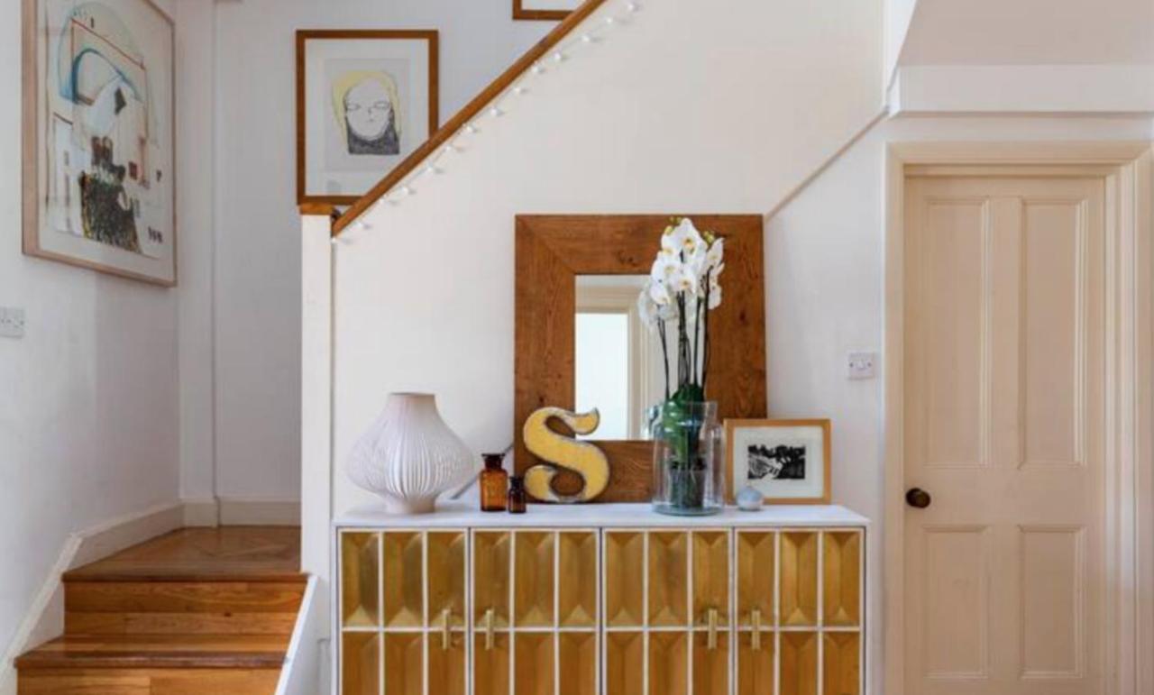 Stunning 5 Bed House With Private Garden London