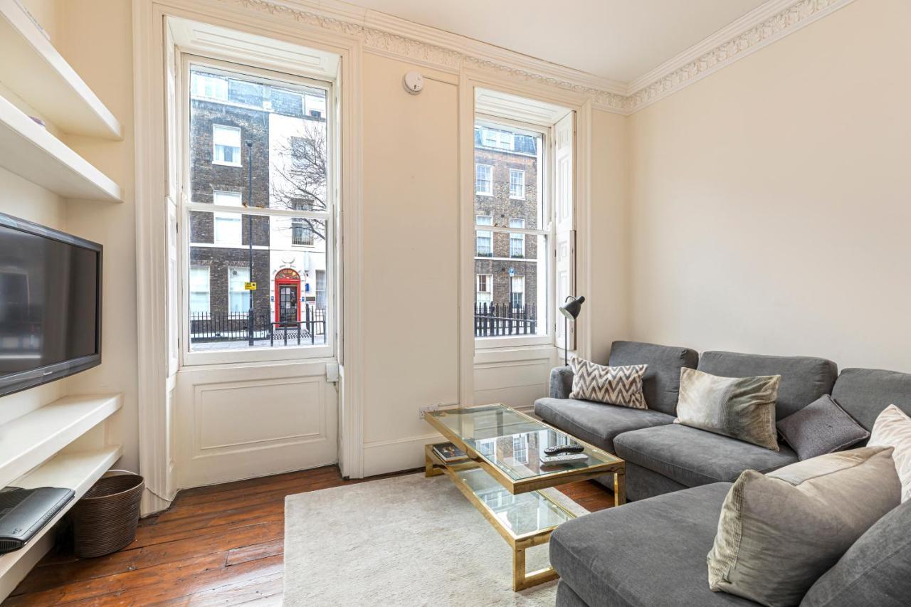 Altido Homely 2-bed Flat With Courtyard * Londen