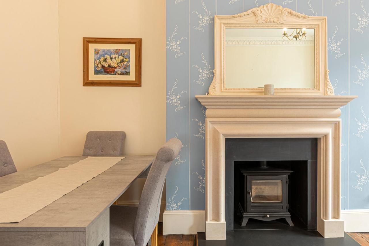 Altido Homely 2-bed Flat With Courtyard Appartement *
