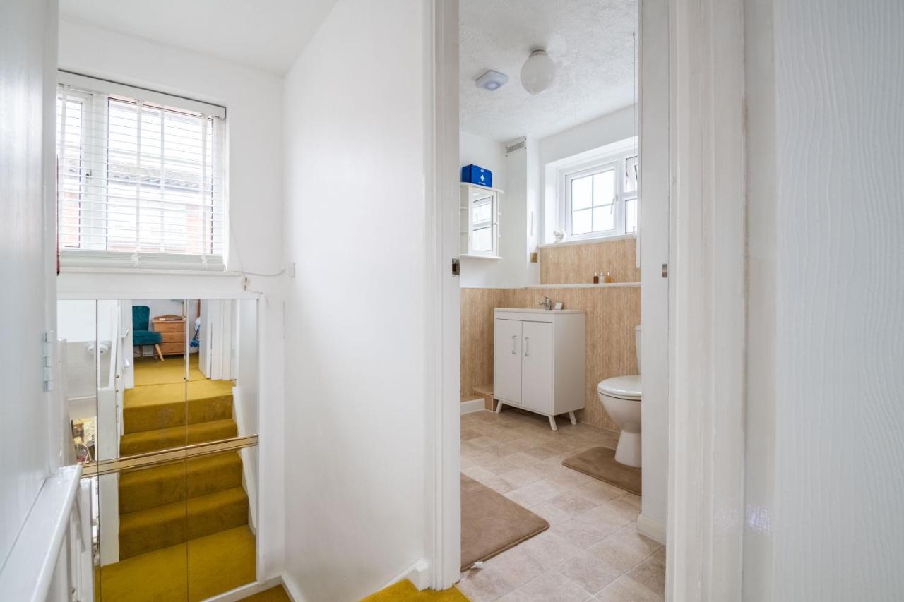 Leilighet Exclusive In Acton By Underthedoormat