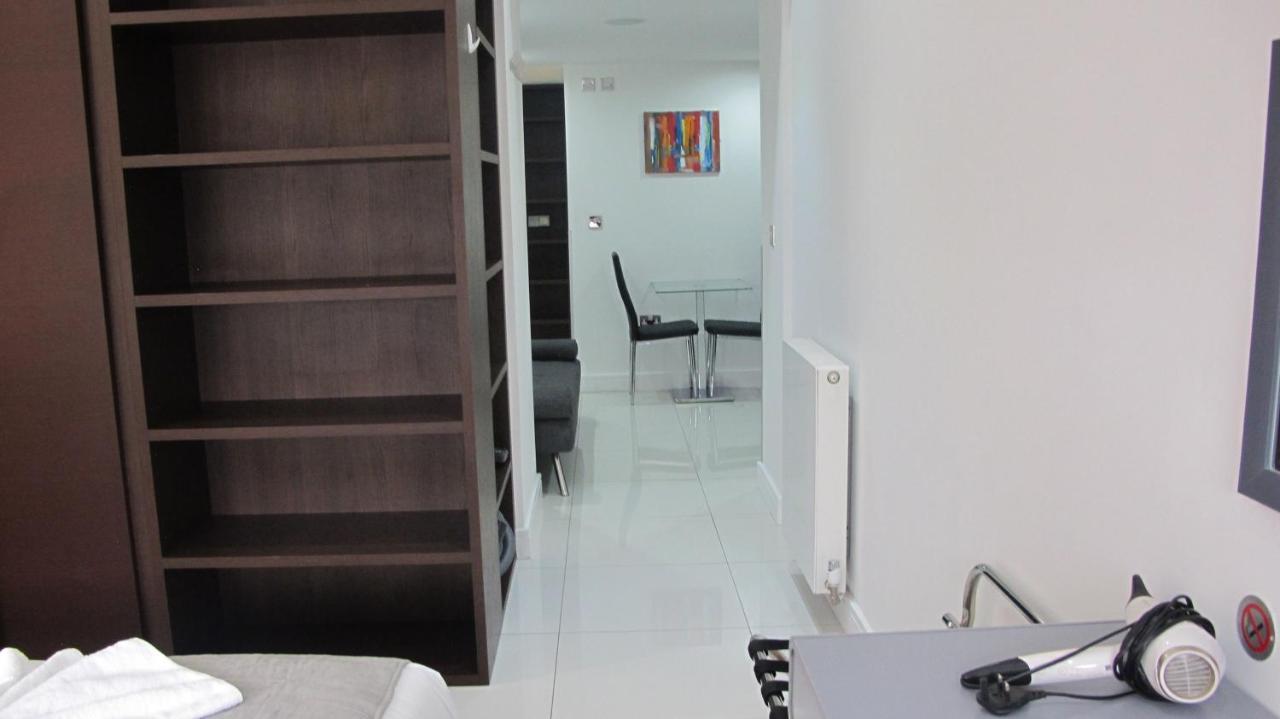 Bloomsbury Apartment *