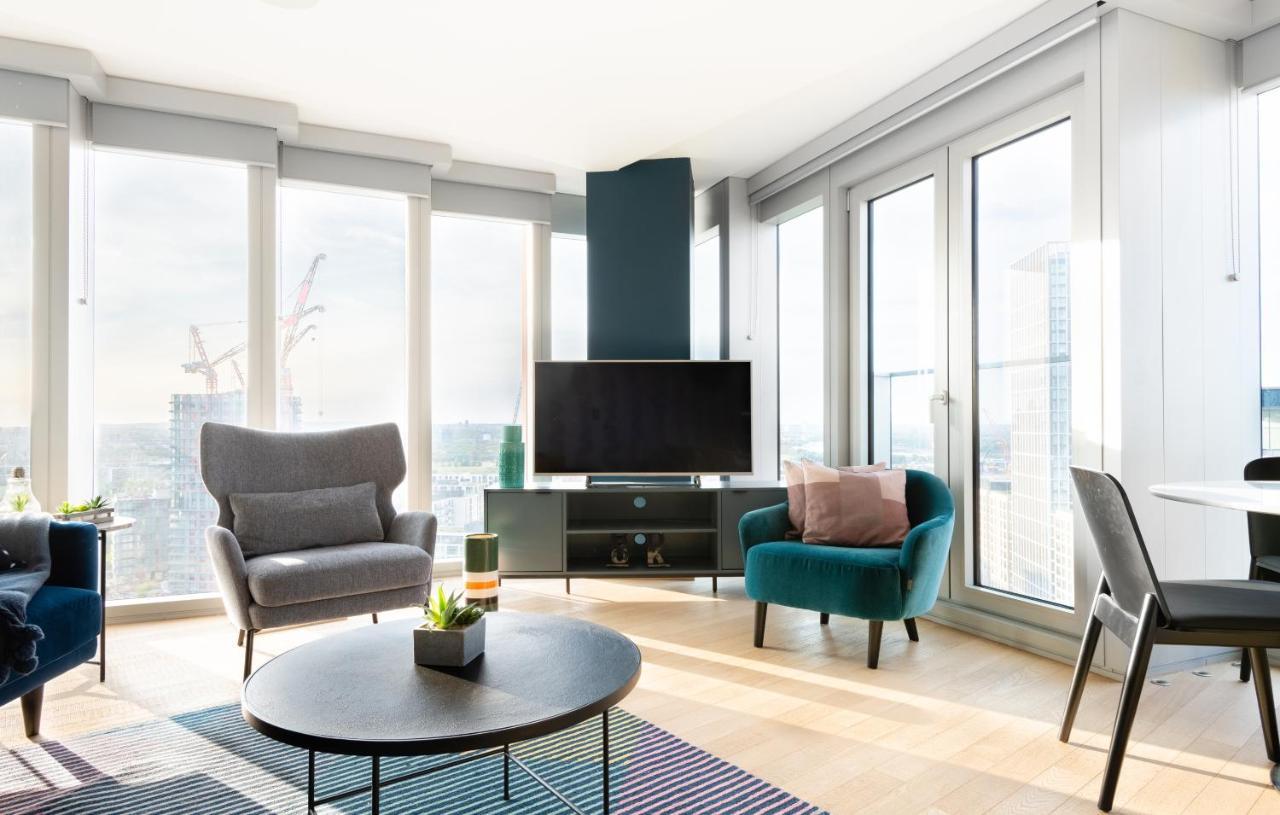 The Stratford Escape - Modern & Bright 2bdr Loft With Amazing Views Appartement Londen