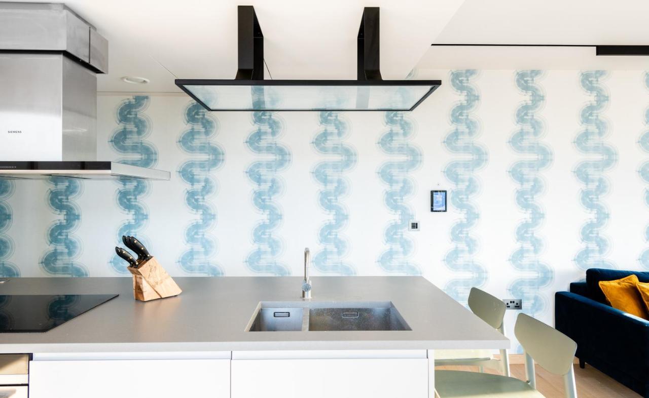 The Stratford Escape - Modern & Bright 2bdr Loft With Amazing Views * Londen