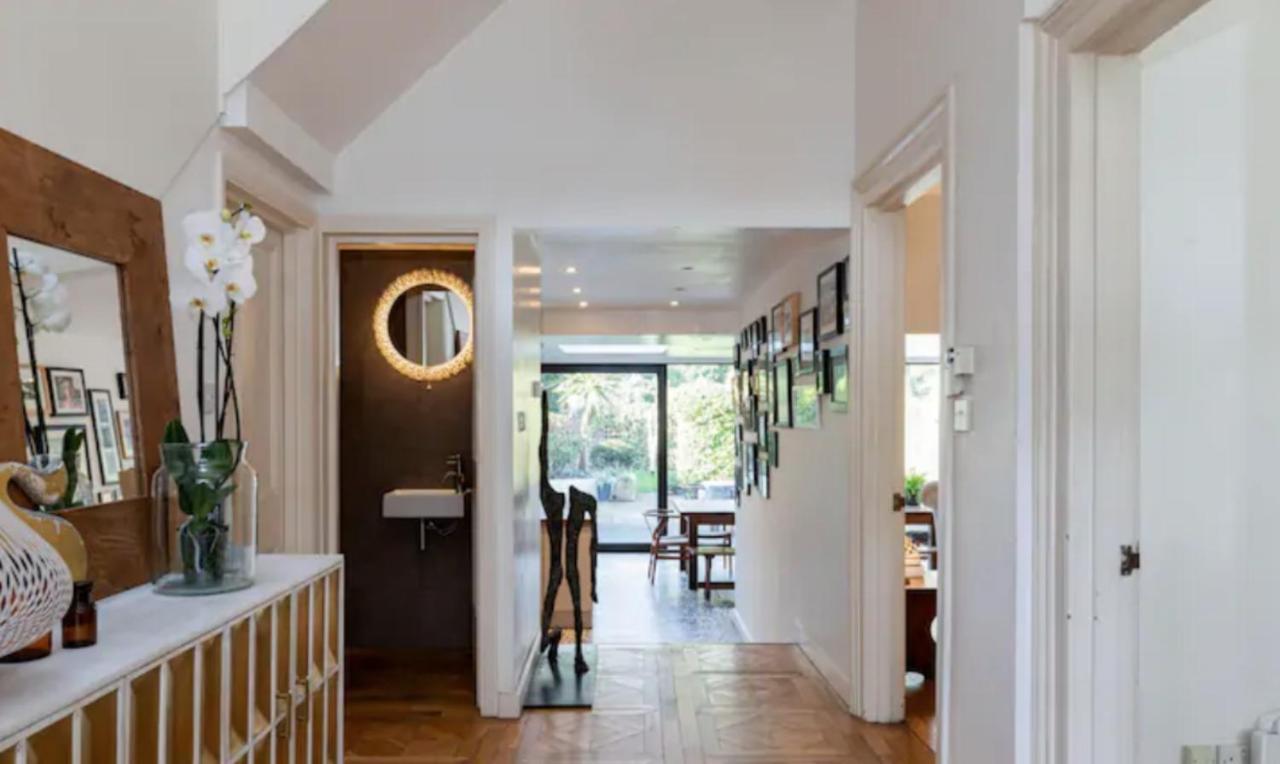 Holiday home Stunning 5 Bed House With Private Garden London