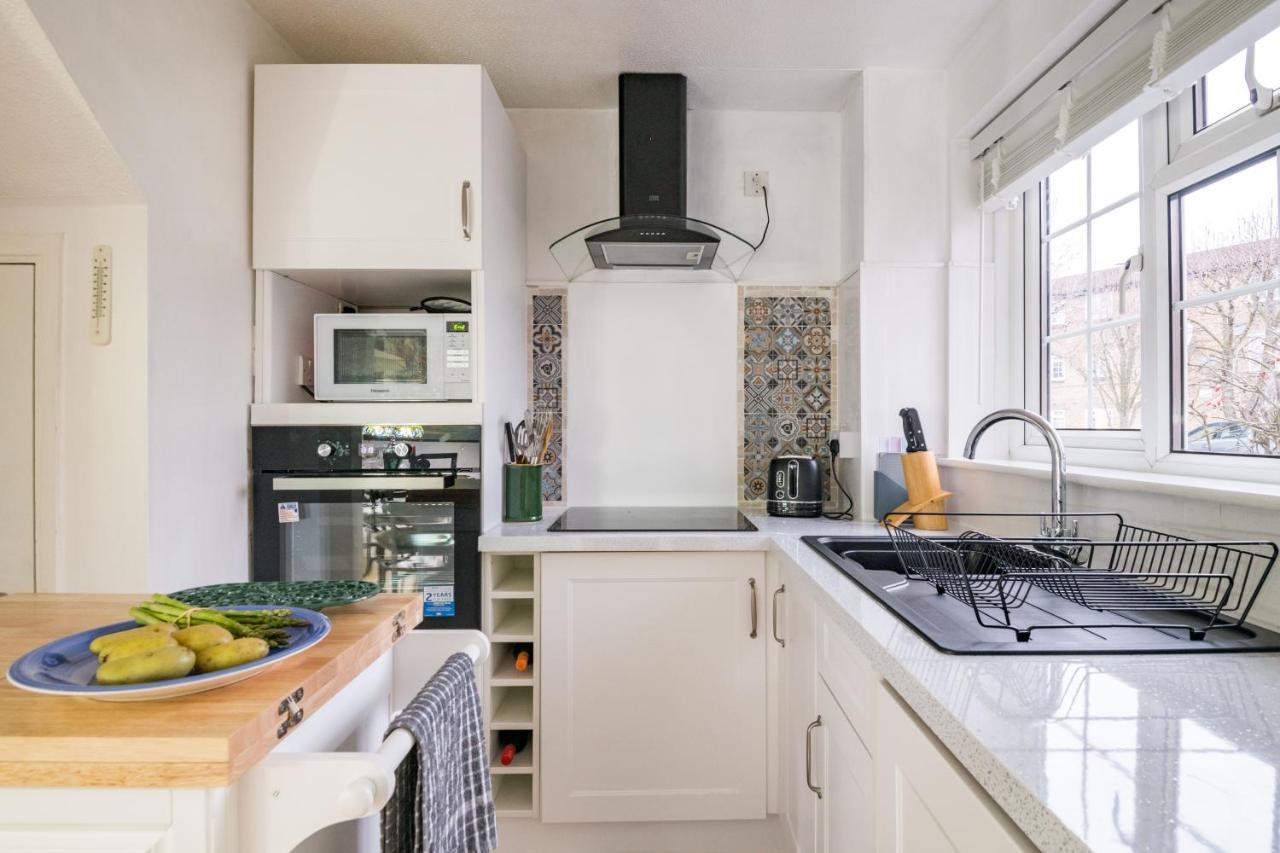 Leilighet Exclusive In Acton By Underthedoormat