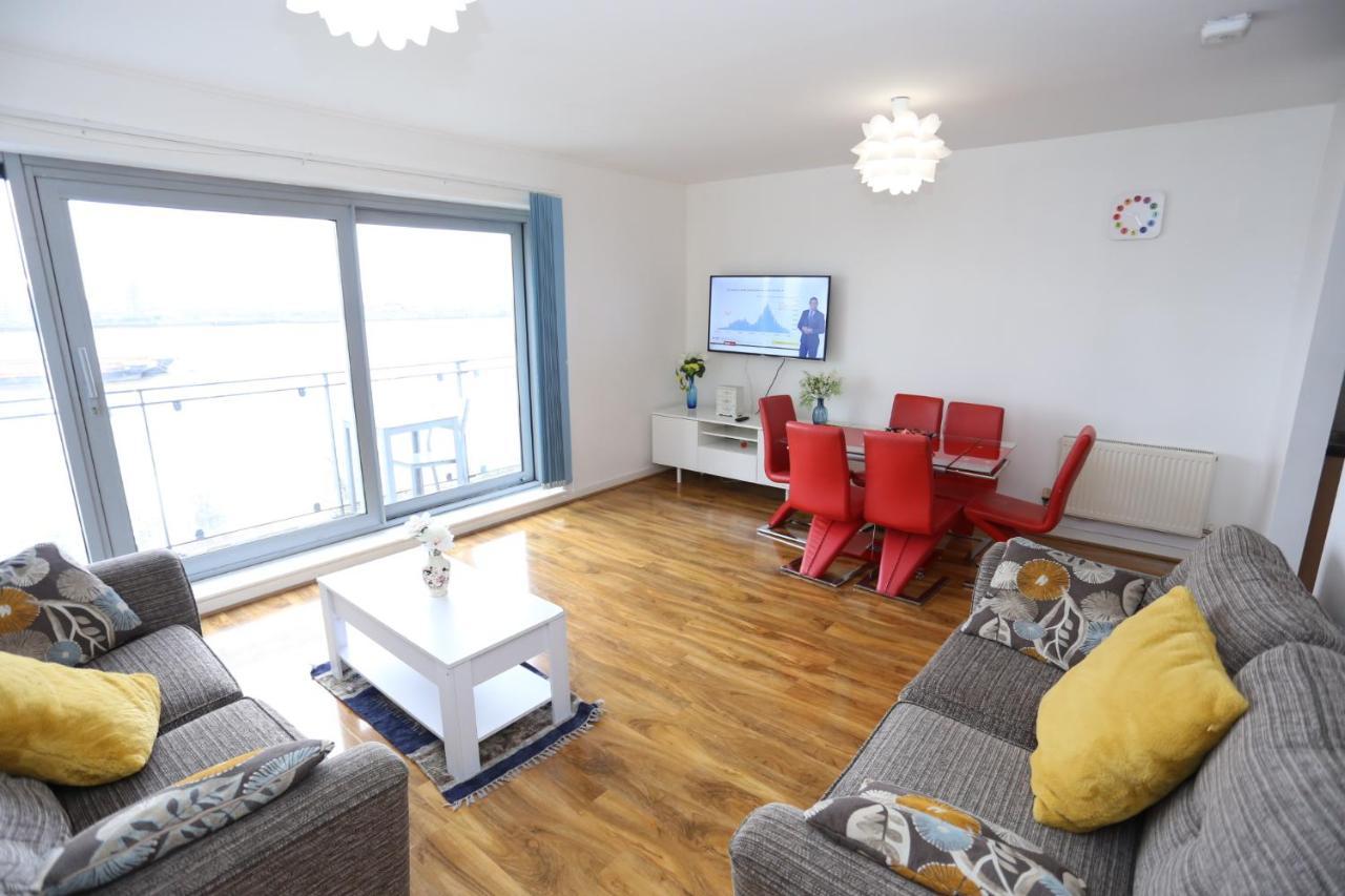 Lovely 2 Bed 2 Toilet Hill House River View *