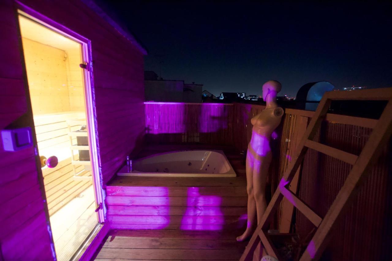 2 Bedroom Roof Terrace With Sauna Jakuzzi And Outdoor Cinema Leilighet