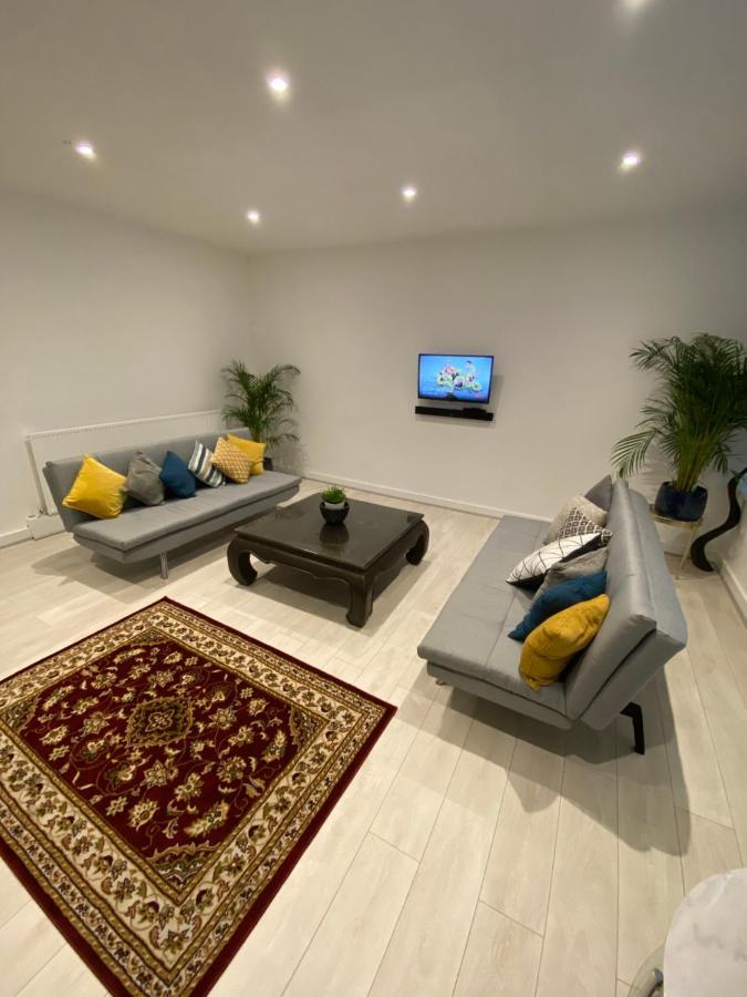 Kings Road With En-suite Bath London