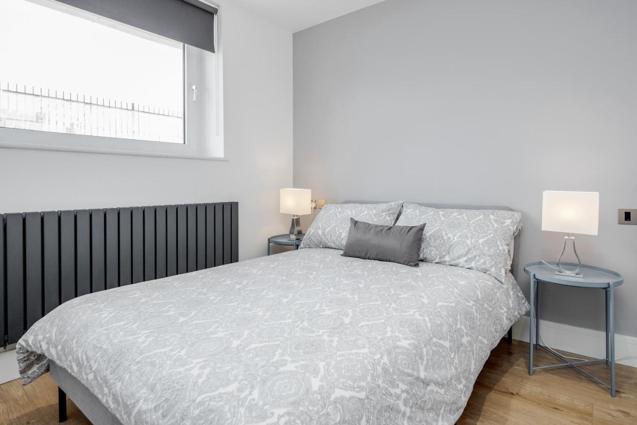 Luxury Chic Near Canary Wharf, Excel, O2 & Stratford * London