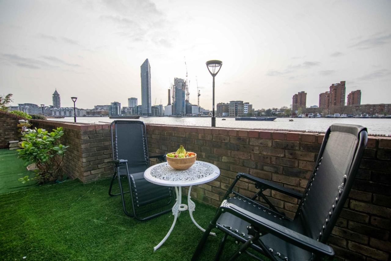 Thames-border Apartment *