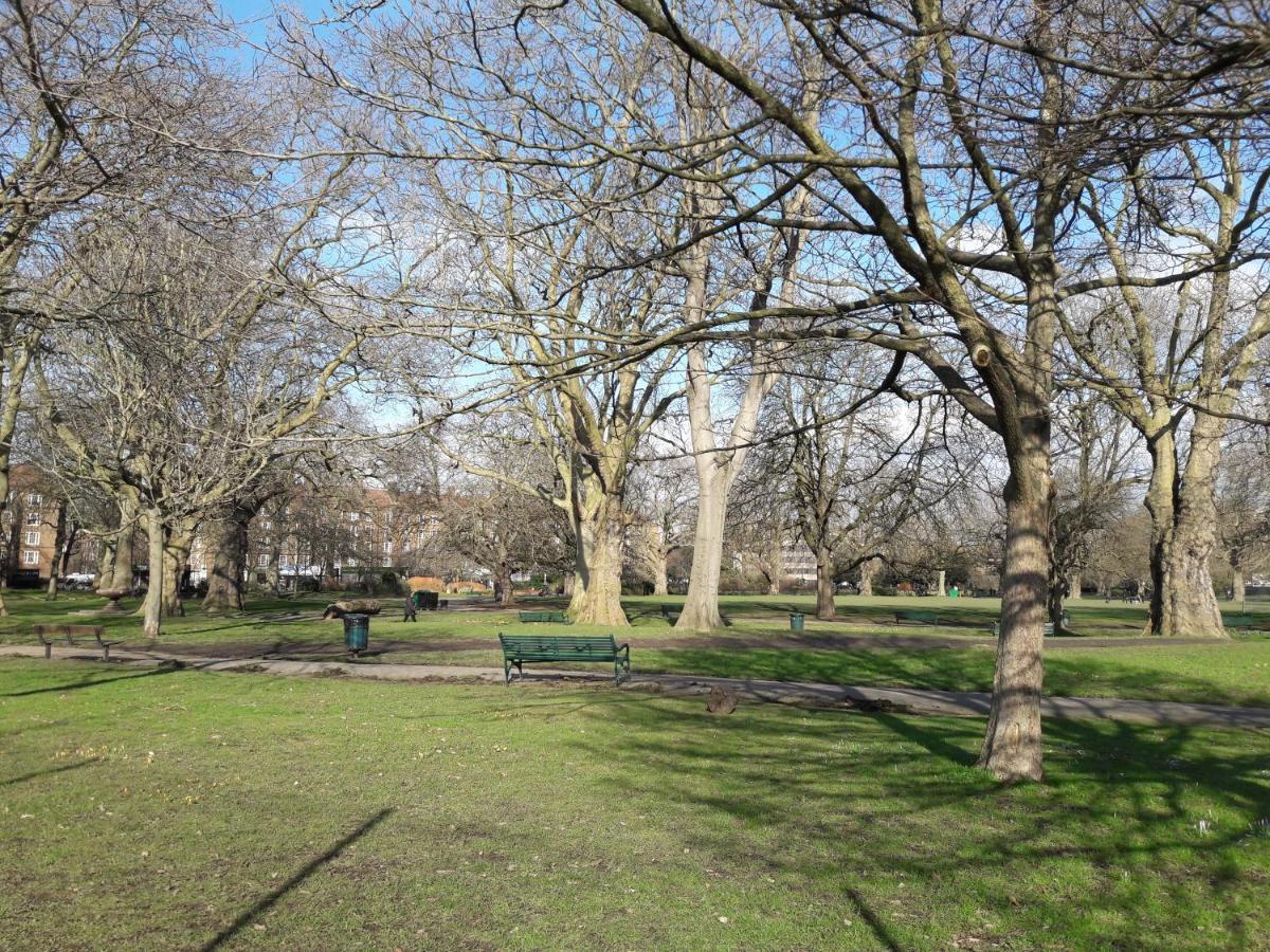 With Private Patio, And Park Across The Road (adults Only) Leilighet *