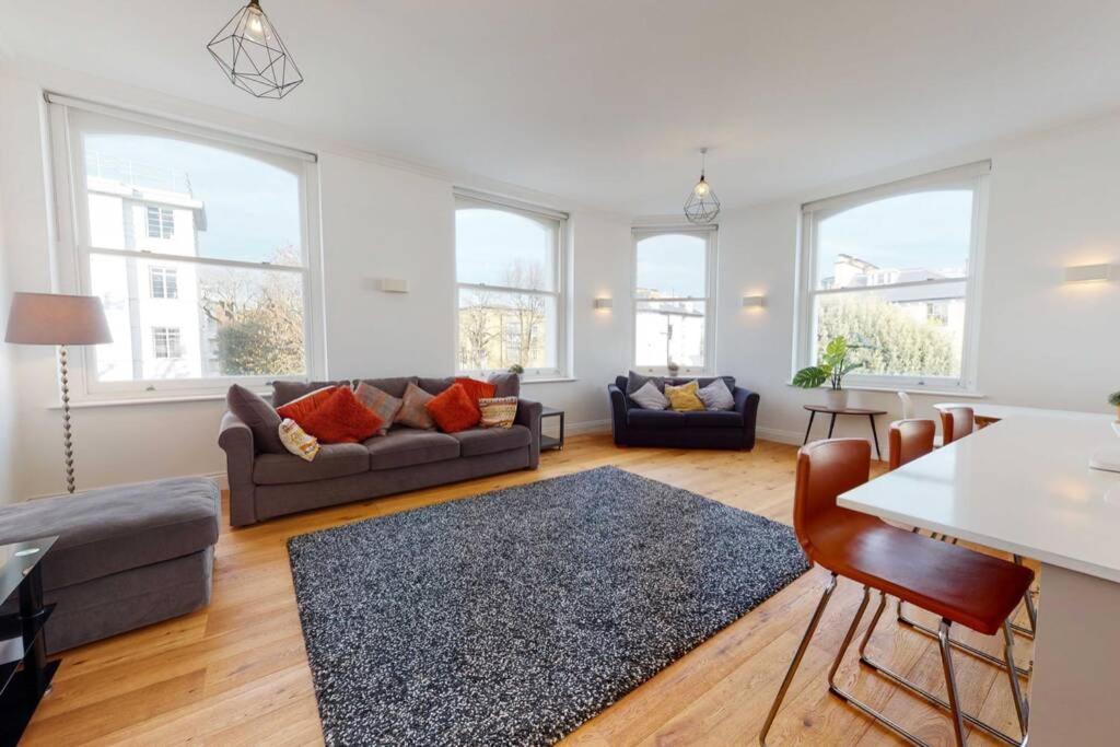 Superb 2 Bed Flat Camden 5 Min Walktube Station Apartment