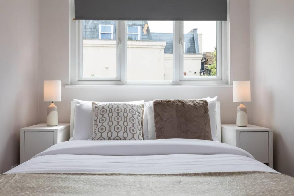 Apartment Amazing 4 Bed House Wparking 2min Walk To Station *