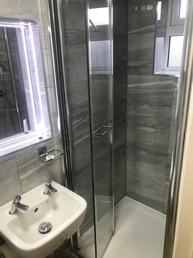 Chatsworth Guest house London