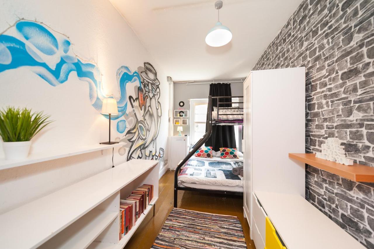 2 Bedroom Roof Terrace With Sauna Jakuzzi And Outdoor Cinema Leilighet London