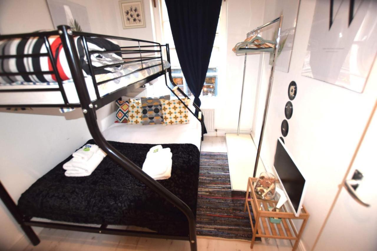 2 Bedroom Roof Terrace With Sauna Jakuzzi And Outdoor Cinema Leilighet London