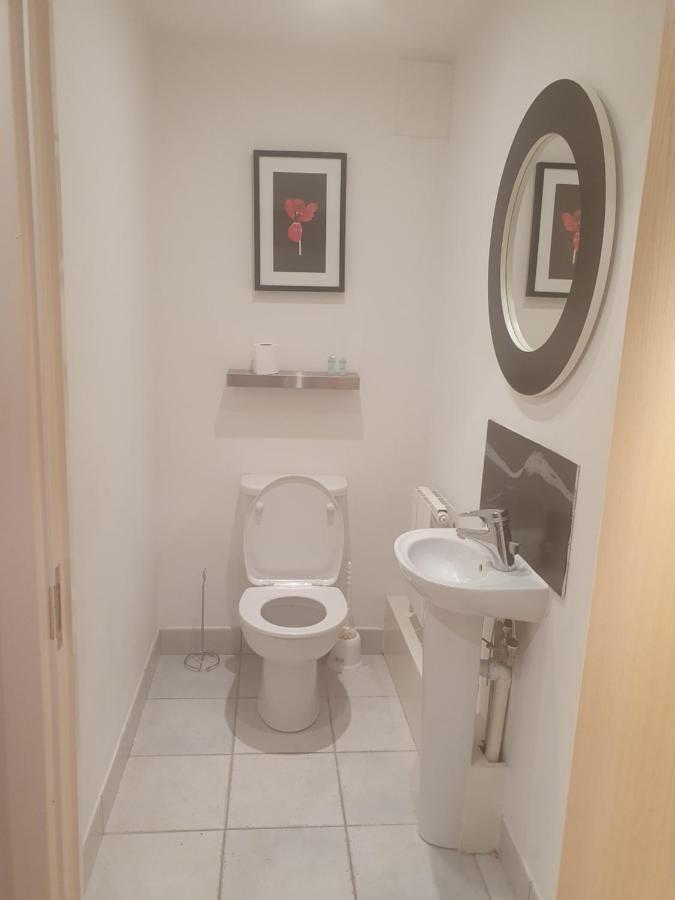 Canary Wharf, E14 9ne Apartment *