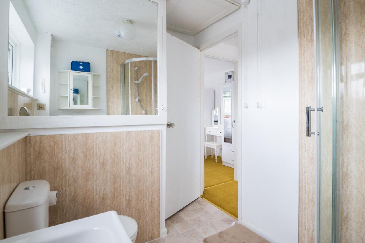 Exclusive In Acton By Underthedoormat *