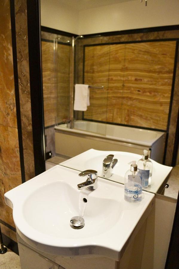 Guest house 72qt 2*