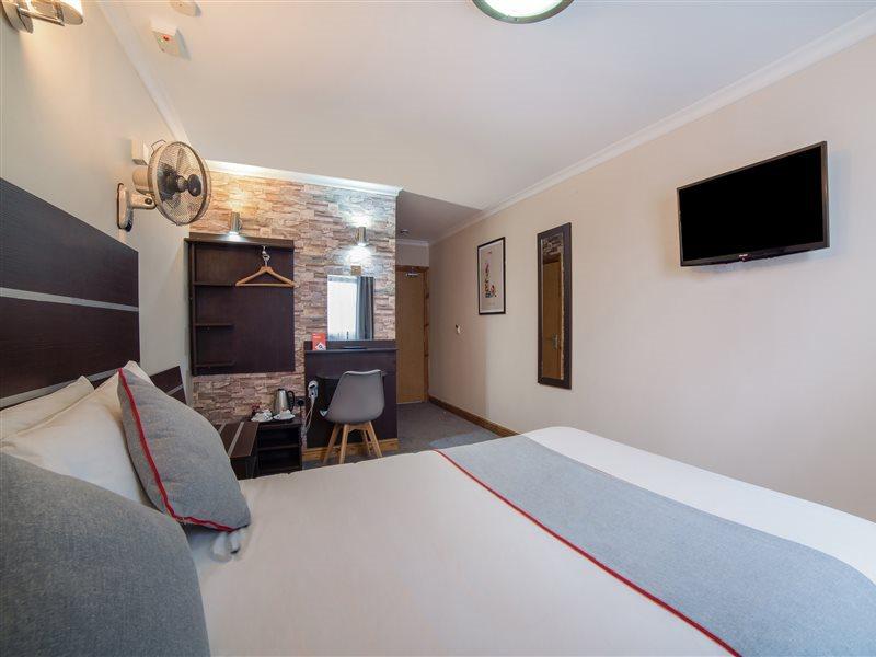 Hotel Epsilon London
