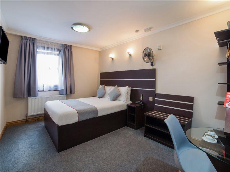 Hotel Epsilon London