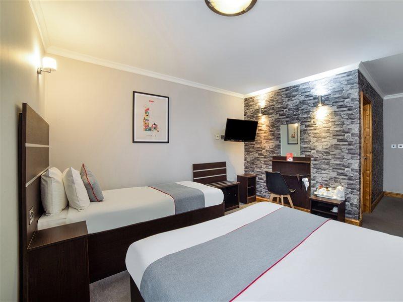 Hotel Epsilon 3*