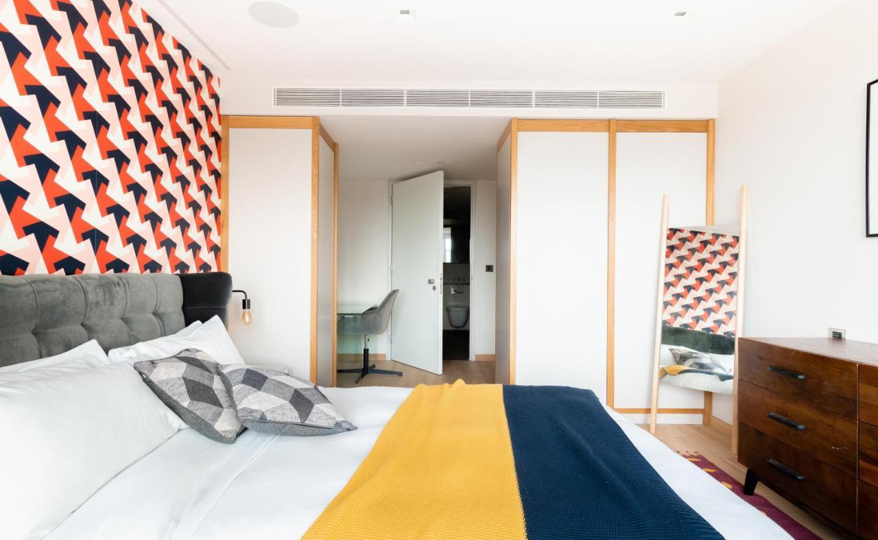 The Stratford Escape - Modern & Bright 2bdr Loft With Amazing Views Appartement Londen