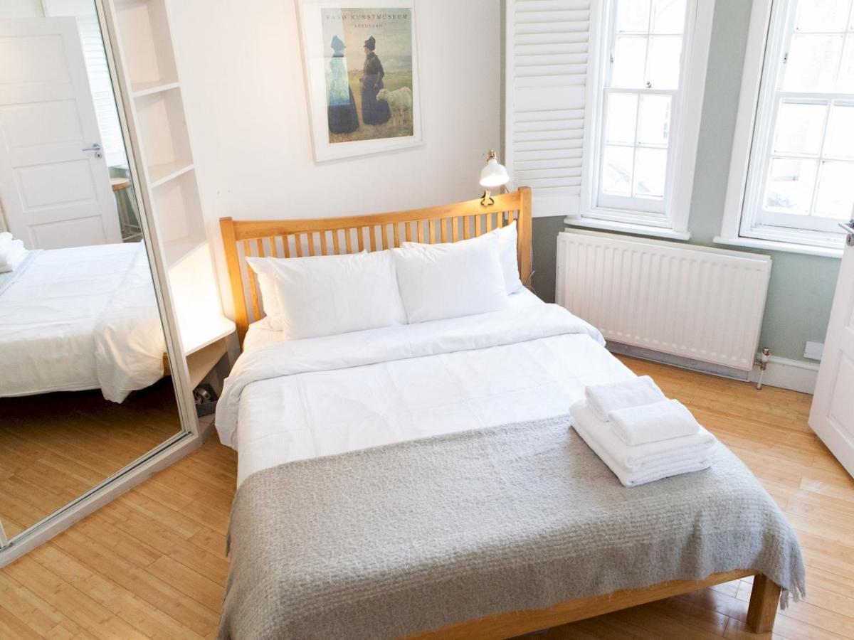 Pass The Keys Roof Terrace Flat In Trendy & Chic Hampstead Apartment