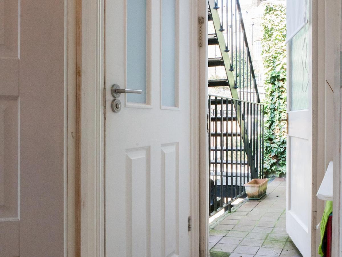 Pass The Keys Roof Terrace Flat In Trendy & Chic Hampstead Apartment *