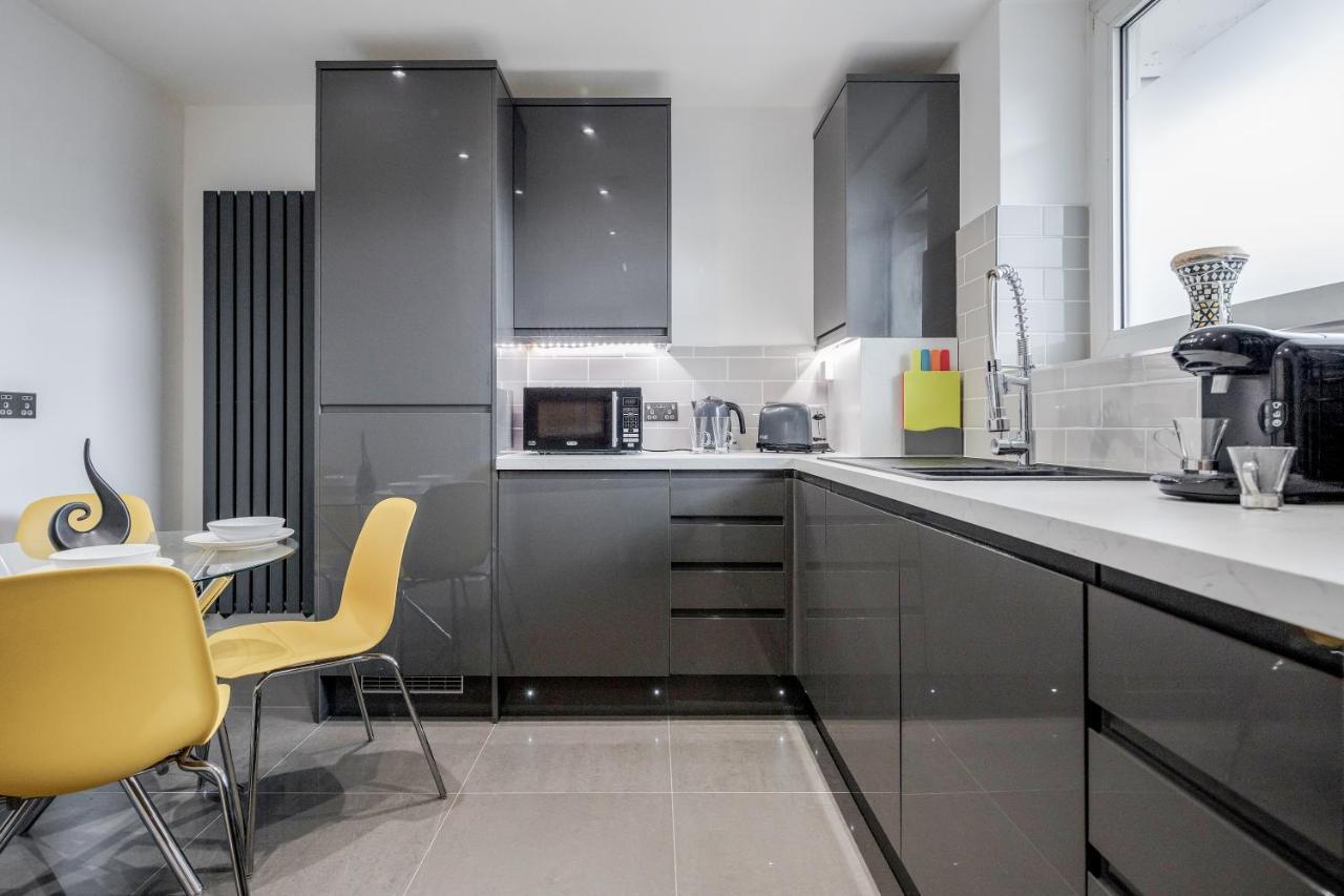 Luxury Chic Near Canary Wharf, Excel, O2 & Stratford Apartment